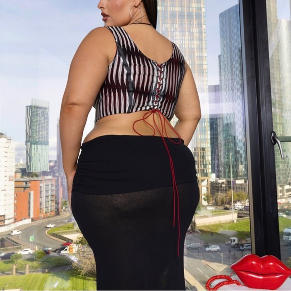 Labelrail x Holly Marston Corset Top Women’s M Black Red Textured Zip Medium - Picture 12 of 13